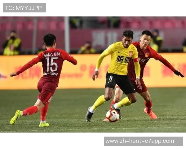 华夏幸福与恒大足球的巅峰对决谁能在赛场上书写新的传奇